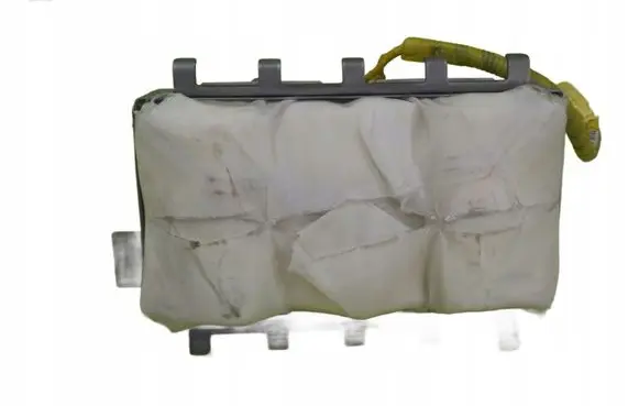 Toyota Prius (NHW20) Passenger airbag RP110