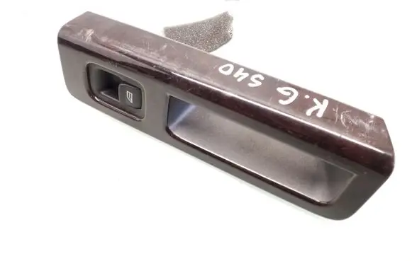 Volvo S40 Electric window control switch 8679679