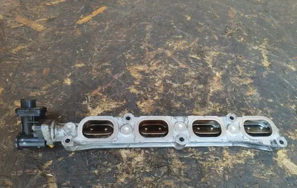 Suzuki Grand Vitara II Intake manifold valve actuator/motor 1346078K00