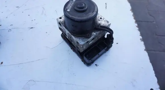 Chrysler Grand Voyager II ABS Pump