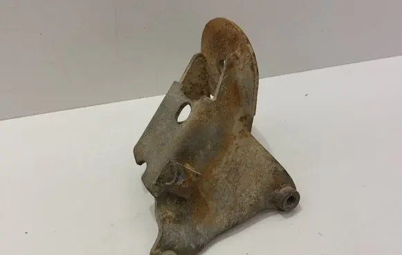 Volkswagen Golf II Engine mounting bracket