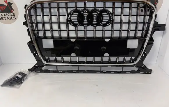 Audi Q5 SQ5 Front bumper upper radiator grill 8R0853651