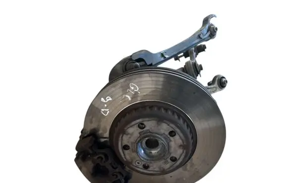 Mercedes-Benz GLC C253 Rear wheel hub spindle/knuckle 