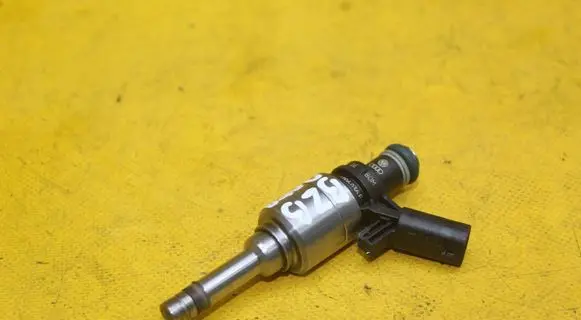Seat Leon (1P) Fuel injector 06H906036F
