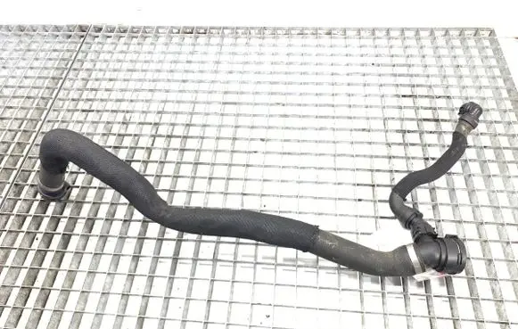 BMW 5 G30 G31 G38 Engine coolant pipe/hose 8598386