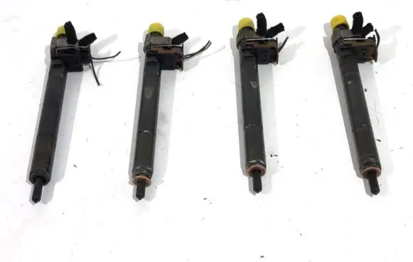 Fuel injectors set