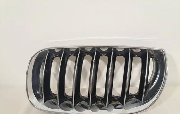 BMW X3 E83 Front bumper upper radiator grill 3402909 3414903