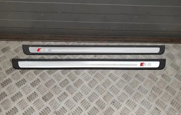Audi S5 Facelift Front sill trim cover 8T0853373 8T0853374