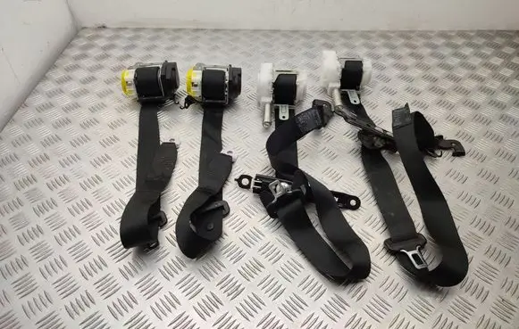Lexus RX 450H Set of seat belts 