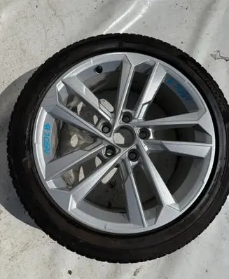 Audi A3 8Y R17 alloy rim 8Y0601025E