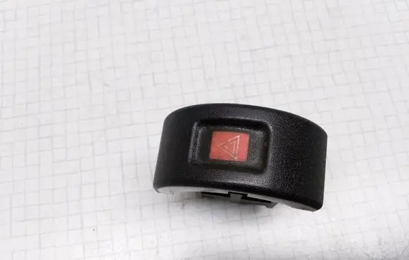 Opel Astra G Hazard light switch 09131728 09138059