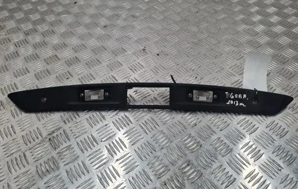 Volkswagen Tiguan Number plate light