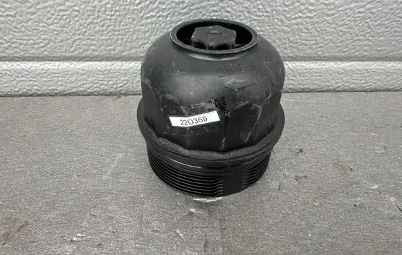 Nissan King Cab, Navara Oil filter mounting bracket 15201VK500