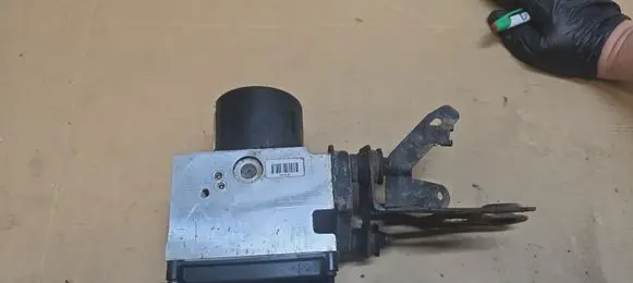 Volkswagen PASSAT B6 ABS Pump 3C0614109 16420501 16420301A