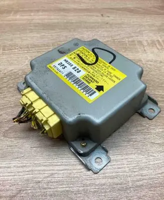 Mitsubishi Colt Airbag control unit/module MR359828 X6T42471 WithPlug
