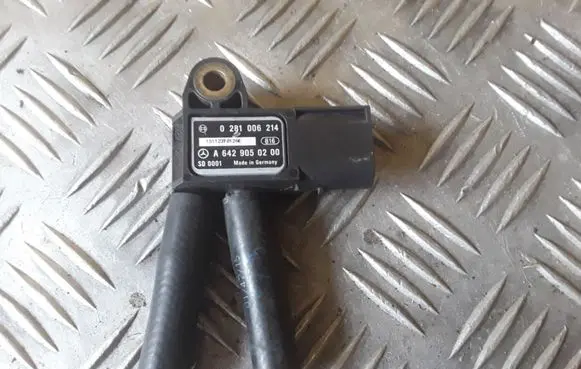 Mercedes-Benz Sprinter W906 Air pressure sensor 0281006214 A6429050200