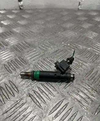 BMW 6 E63 E64 Fuel injector 7525721