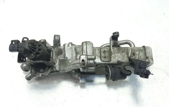 Opel Insignia A EGR valve cooler 55578264 55579849
