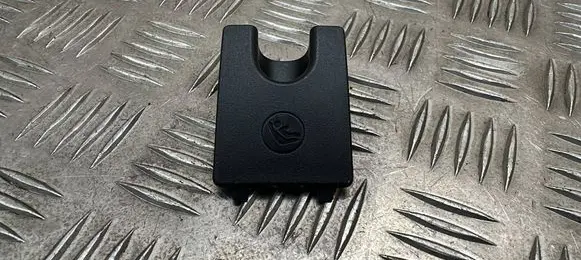 Lexus UX ISOFIX cover 7373112020