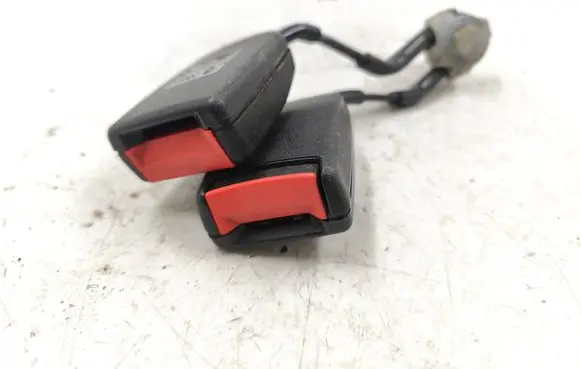 Volkswagen Bora Rear seatbelt buckle 1J0857488