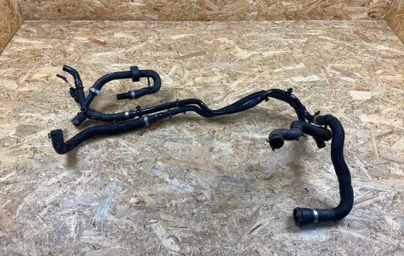 Jaguar I-Pace Engine coolant pipe/hose J9D38D118AB