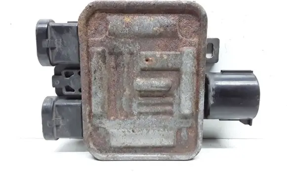 Volvo V60 Coolant fan relay 940011200