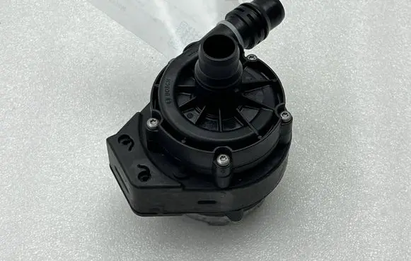 Opel Mokka B Electric auxiliary coolant/water pump 0392024023 9827567880