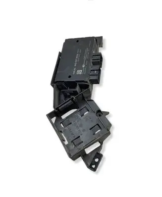 Volkswagen Tiguan Tow bar trailer control unit/module 1K0907383E
