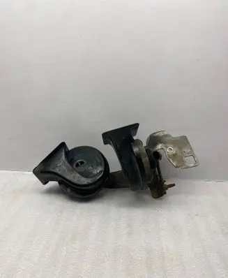 BMW 5 E60 E61 Horn signal 0092018 CH2139