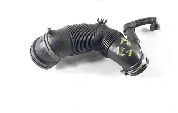 Audi A3 S3 8P Air intake hose/pipe 3C0129654