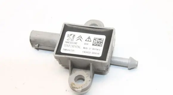 Peugeot RCZ Airbag deployment crash/impact sensor YM40330380