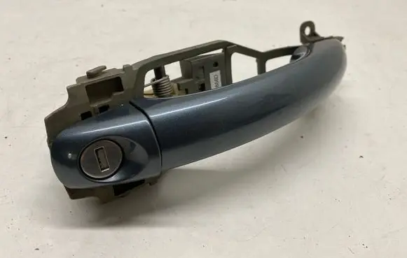 Volkswagen Touareg I Front door exterior handle 7L0837886D