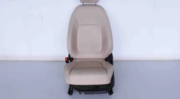 Jaguar F-Pace Front driver seat 