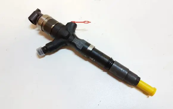 Toyota Hilux (AN10, AN20, AN30) Fuel injector 2367030400