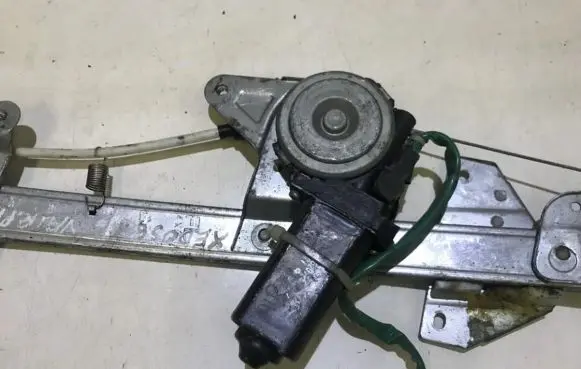 Mazda Xedos 6 Front door window regulator motor 3620161634 36201-61634