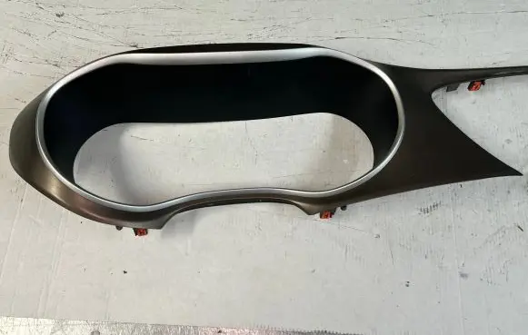 Chrysler Pacifica Dashboard trim 5RL24TRMAA 5RV70TRMAA