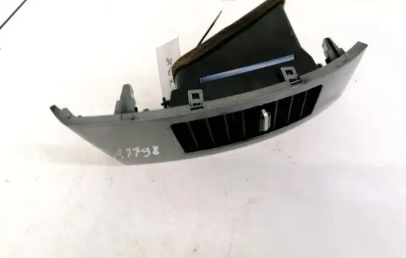 Mitsubishi Outlander Dash center air vent grill GN71114270 GN711-14270