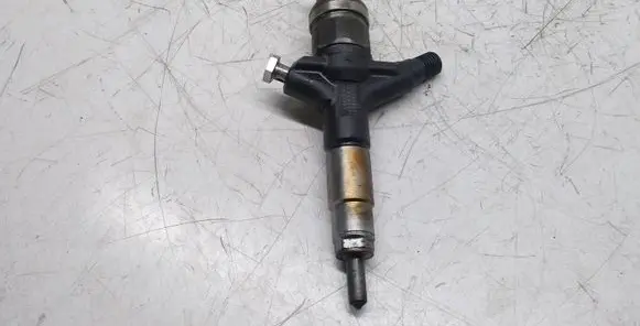 Subaru Outback Fuel injector 16613AA030 09N03307
