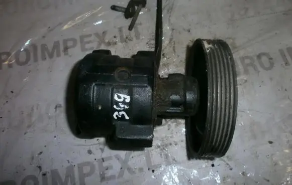 Renault 19 Power steering pump