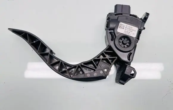 Audi A4 S4 B8 8K Accelerator throttle pedal 8K1723523 30102008 6PV00950501