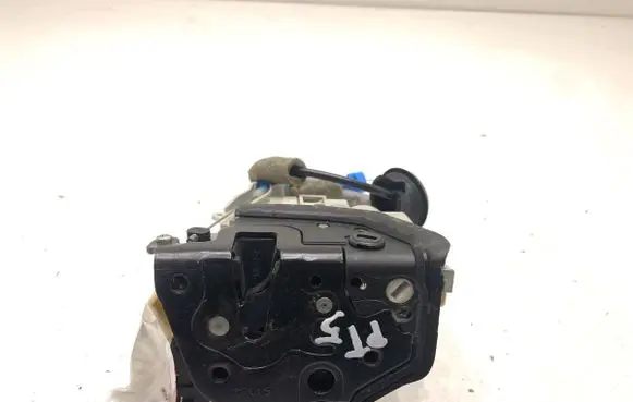 Audi A3 S3 8V Rear door lock 8K0839016E