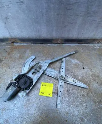 Renault Kangoo I Front door window regulator with motor 