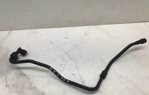 BMW 3 E92 E93 Breather hose/pipe 13907550399