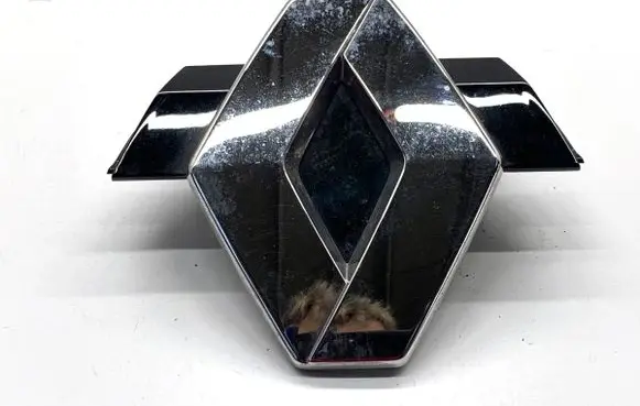 Renault Arkana Manufacturer badge logo/emblem 908891448R