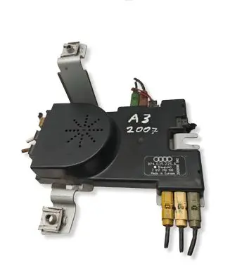 Audi A3 S3 8L Sound amplifier 8P4035225A 7617310100