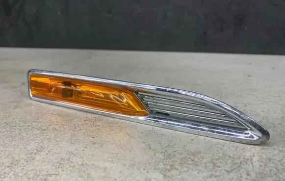 Ford Mondeo MK IV Front fender indicator light 7S7113K354BF