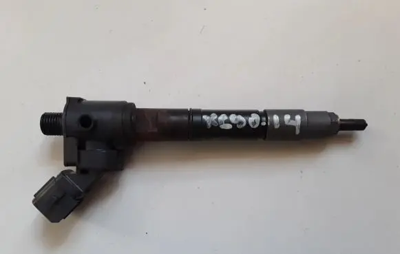 Volvo XC90 Fuel injector VEA132370010BAA