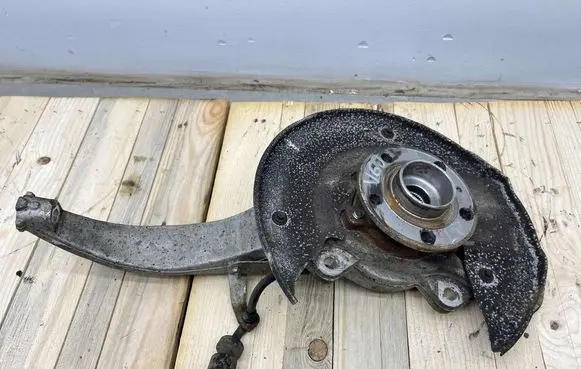 Volvo V60 Front wheel hub spindle knuckle 31476315