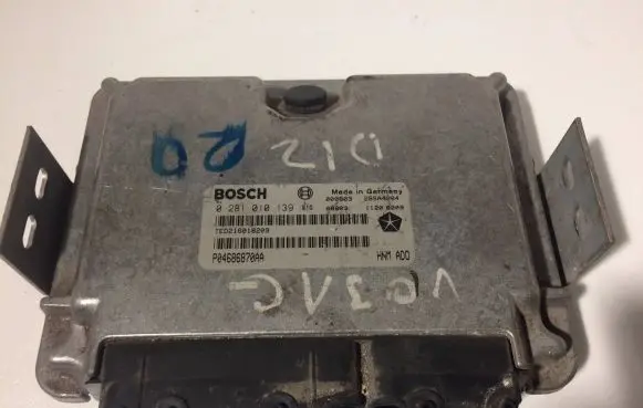 Chrysler Grand Voyager II Engine control unit/module P04686870AA 0281010139