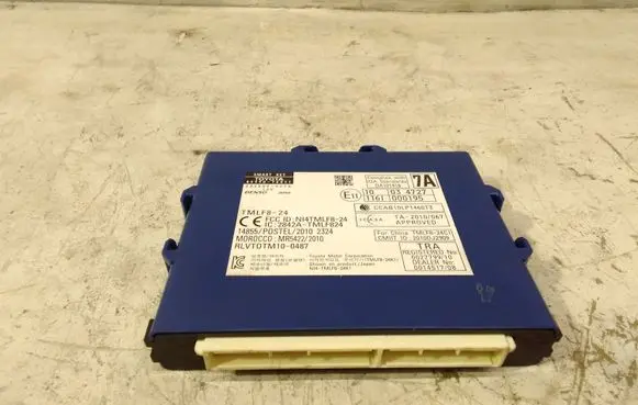 Lexus CT 200H Keyless (KESSY) go control unit/module 8999076011